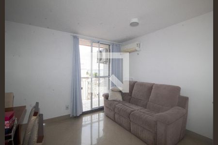 Sala de apartamento à venda com 3 quartos, 72m² em Cristal, Porto Alegre