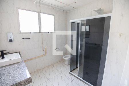 Banheiro de apartamento para alugar com 1 quarto, 40m² em Campo Grande, Rio de Janeiro