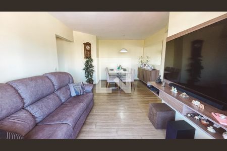 Sala de apartamento à venda com 3 quartos, 70m² em Chora Menino, São Paulo