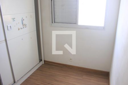 1º Dormitório de apartamento para alugar com 2 quartos, 43m² em Jardim Cocaia, Guarulhos