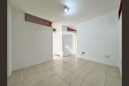 Sala de apartamento para alugar com 2 quartos, 75m² em Botafogo, Rio de Janeiro