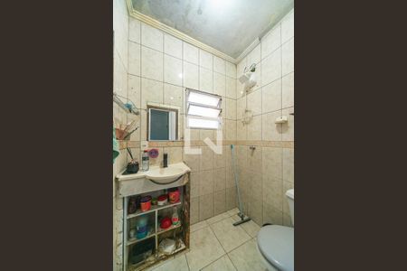 banheiro  de casa à venda com 4 quartos, 300m² em Jardim Jamaica, Santo André