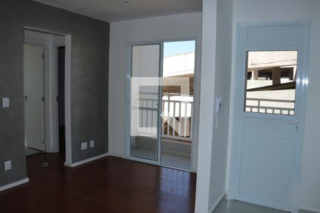 Apartamento para alugar com 2 quartos, 49m² em Jardim Pioneira, Cotia