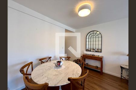 Sala  de apartamento à venda com 2 quartos, 65m² em Santo Amaro, São Paulo