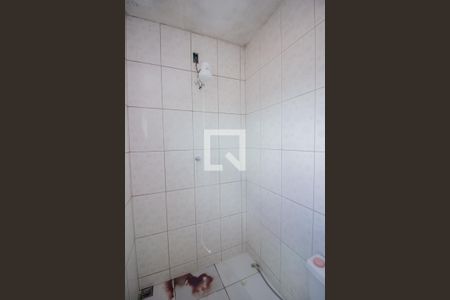 Banheiro da Suíte de casa para alugar com 7 quartos, 200m² em Nacional, Contagem