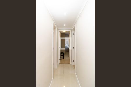 Corredor - Quartos de apartamento para alugar com 2 quartos, 55m² em Vila Isolina Mazzei, São Paulo