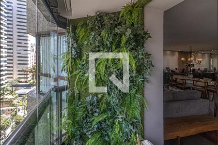 sacada_4 de apartamento à venda com 4 quartos, 198m² em Aclimação, São Paulo