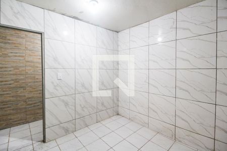 Quarto 1 de casa para alugar com 2 quartos, 75m² em Vila Janete, Carapicuíba