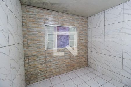 Quarto 1 de casa para alugar com 2 quartos, 75m² em Vila Janete, Carapicuíba