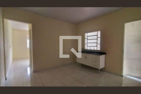 Casa à venda com 4 quartos, 202m² em Parque Capuava, Santo André