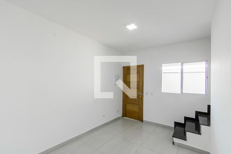 Sala de casa de condomínio para alugar com 2 quartos, 75m² em Jardim de Lorenzo, São Paulo