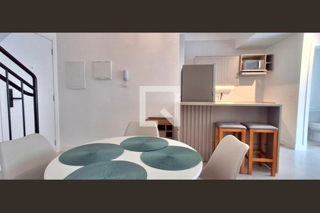 Sala de jantar de apartamento para alugar com 1 quarto, 74m² em Centro, Florianópolis