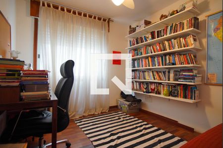 Quarto 1 de apartamento para alugar com 2 quartos, 140m² em Petrópolis, Porto Alegre