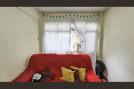 Sala de apartamento para alugar com 1 quarto, 32m² em Irajá, Rio de Janeiro