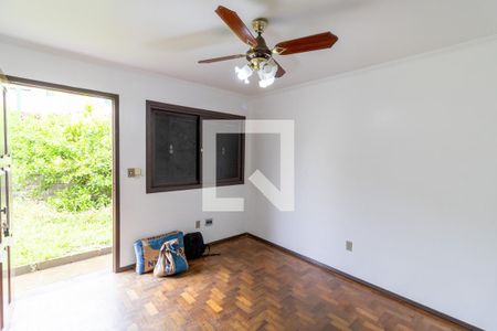 Sala de casa para alugar com 3 quartos, 138m² em Vila Joao Pessoa, Porto Alegre