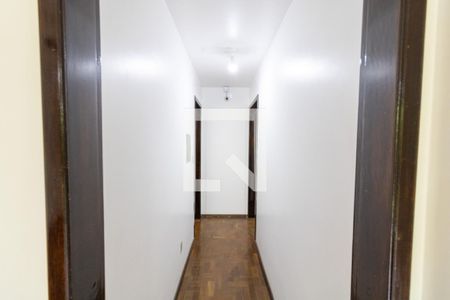 Corredor de casa para alugar com 3 quartos, 138m² em Vila Joao Pessoa, Porto Alegre