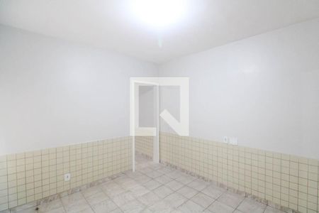 Sala de casa para alugar com 1 quarto, 40m² em Guaratiba, Rio de Janeiro