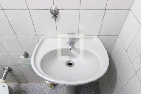 Banheiro de casa para alugar com 1 quarto, 40m² em Guaratiba, Rio de Janeiro