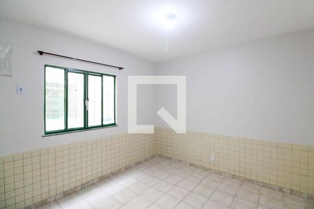 Quarto de casa para alugar com 1 quarto, 40m² em Guaratiba, Rio de Janeiro