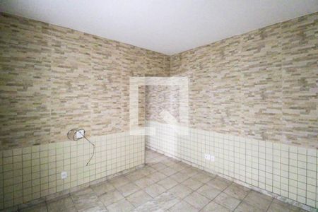 Quarto de casa para alugar com 1 quarto, 40m² em Guaratiba, Rio de Janeiro