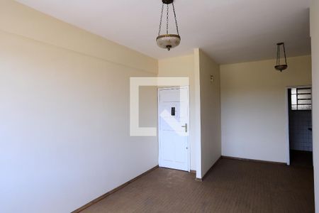 Sala de apartamento para alugar com 3 quartos, 110m² em Centro, Belo Horizonte