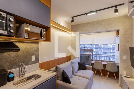 Sala/Cozinha de apartamento à venda com 1 quarto, 27m² em Vila Nova Conceição, São Paulo