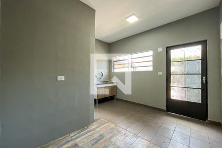 Sala/Cozinha de casa para alugar com 2 quartos, 120m² em Jardim Regina, São Paulo