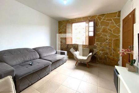 Sala de casa à venda com 4 quartos, 360m² em Concórdia, Belo Horizonte