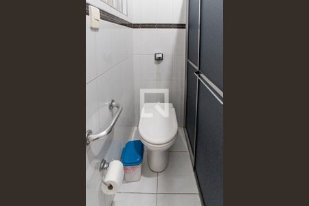 Banheiro de casa à venda com 4 quartos, 200m² em Vila Gustavo, São Paulo