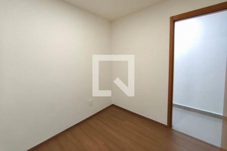 Quarto 1 de apartamento para alugar com 2 quartos, 43m² em Vila Satúrnia, Campinas