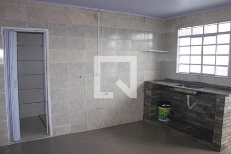 Cozinha de casa para alugar com 1 quarto, 30m² em Jardim Rosana, Guarulhos