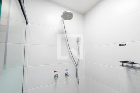Banheiro de kitnet/studio para alugar com 1 quarto, 20m² em Ipiranga, São Paulo