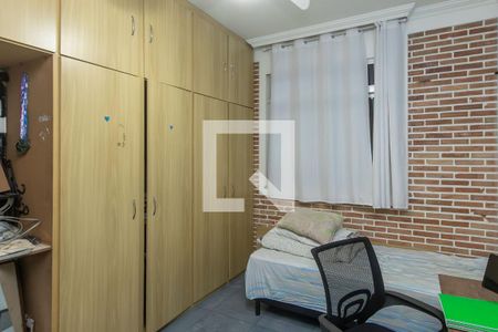 Quarto 1 de casa para alugar com 4 quartos, 110m² em Planalto, Belo Horizonte