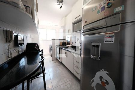Sala/Cozinha de apartamento à venda com 2 quartos, 56m² em Jardim Danfer, São Paulo