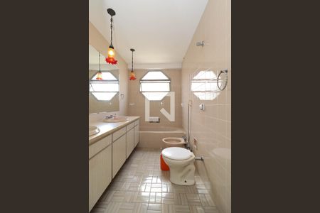 Banheiro da Suíte de apartamento à venda com 4 quartos, 280m² em Jardim Paulista, São Paulo