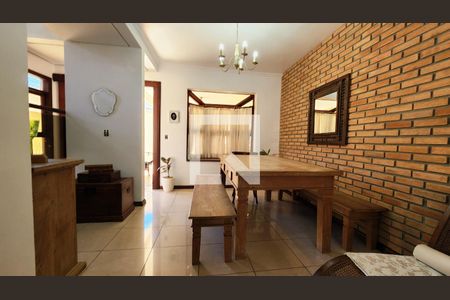 Sala de casa à venda com 3 quartos, 193m² em Parque da Represa, Jundiaí