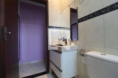 Banheiro Quarto 1 suíte de casa para alugar com 3 quartos, 154m² em Parque Erasmo Assunção, Santo André