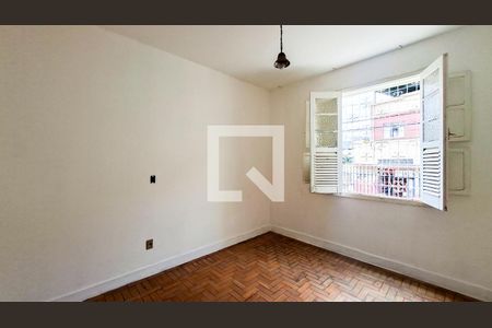 Quarto 1 de casa para alugar com 3 quartos, 140m² em Sagrada Família, Belo Horizonte