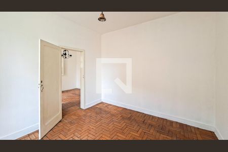 Quarto 1 de casa para alugar com 3 quartos, 140m² em Sagrada Família, Belo Horizonte
