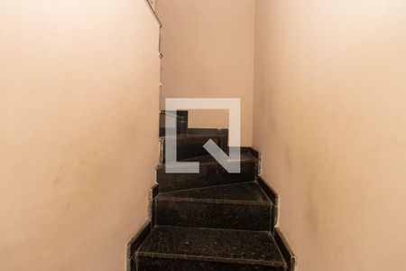 Escada de casa à venda com 3 quartos, 140m² em Vila Constança, São Paulo