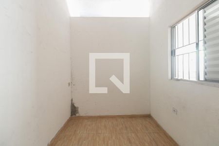 Quarto 2 de casa para alugar com 2 quartos, 50m² em Chácara Seis de Outubro, São Paulo