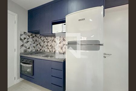 Sala/Cozinha de apartamento para alugar com 2 quartos, 33m² em Barra Funda, São Paulo