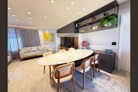 Apartamento à venda com 3 quartos, 97m² em Carmo, Belo Horizonte