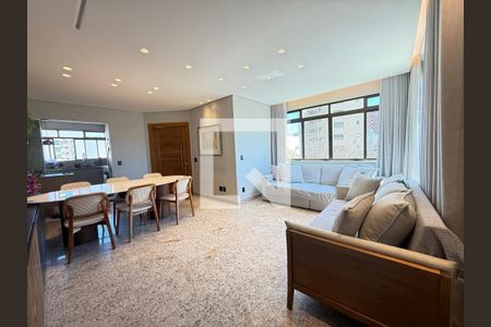 Apartamento à venda com 3 quartos, 97m² em Carmo, Belo Horizonte