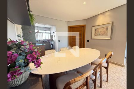 Apartamento à venda com 3 quartos, 97m² em Carmo, Belo Horizonte