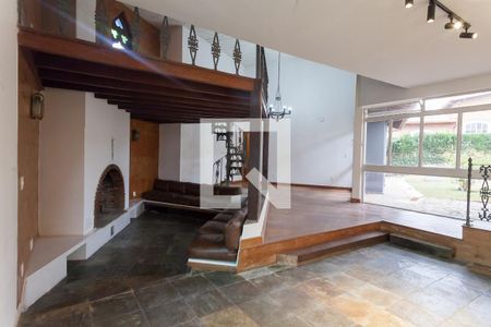 sala de casa de condomínio para alugar com 4 quartos, 350m² em Condomínio Retiro das Pedras, Brumadinho