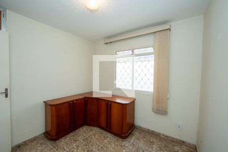 QUARTO1 de casa à venda com 3 quartos, 200m² em Alípio de Melo, Belo Horizonte