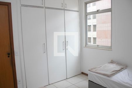 Quarto 1 de apartamento para alugar com 1 quarto, 72m² em Funcionários, Belo Horizonte