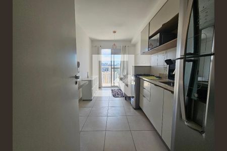 Sala/Cozinha de kitnet/studio para alugar com 1 quarto, 28m² em Vila das Belezas, São Paulo