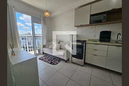 Sala/Cozinha de kitnet/studio para alugar com 1 quarto, 28m² em Vila das Belezas, São Paulo